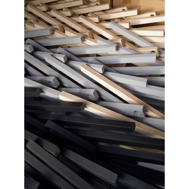 #njustudio #stromer #strommöbel #regionalproduziert #gestellfarben